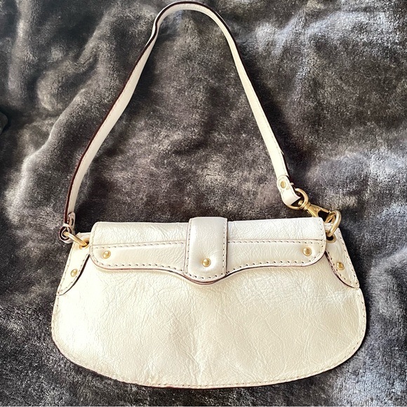 Michael Kors Vanilla Leather Berkley Wristlet Studded Handbag Cellphone Bag - Picture 3 of 11